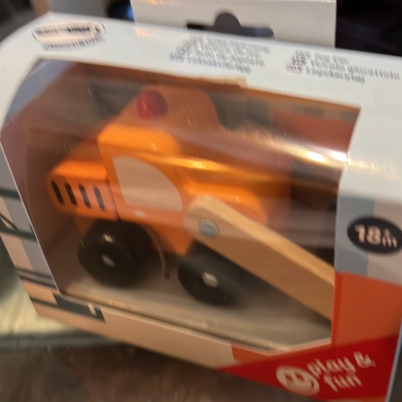 Small Foot Wooden Road Roller - Picture 8 of 8